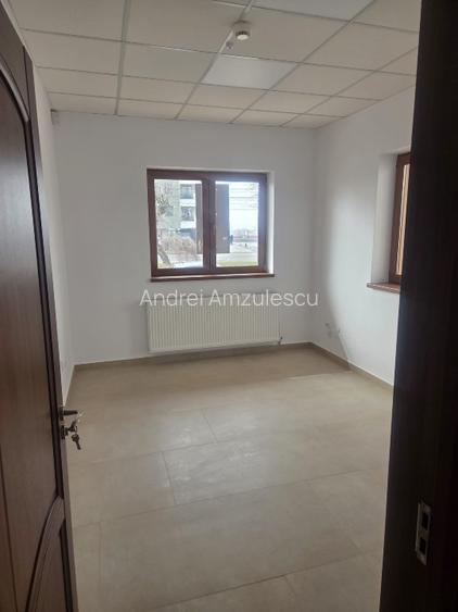 Spatiu 106 mp -ideal cabinete / birouri -compartimentat -- Calea Severinului  - 8