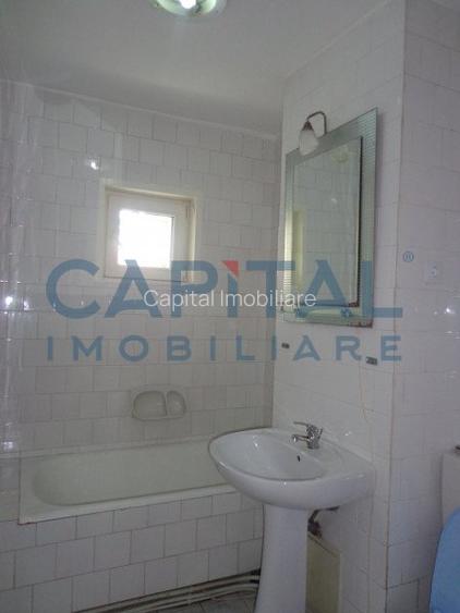 FARA COMISION! Apartament 3 camere+2 bai, 72 mp, zona Campului,  - 7