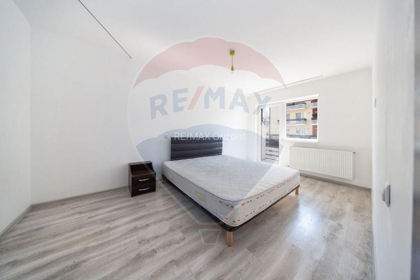 Apartament spatios 3 camere de vanzare in Subcetate - 14