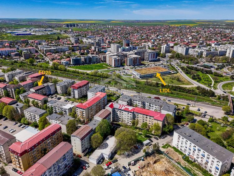 Apartament 3 camere de vanzare - modernizat 2024 - Poarta 6 - 15
