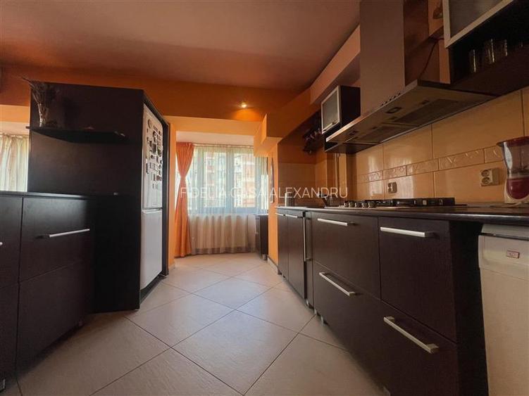 Apartament 3 camere Pacurari, model 86 mp, etajul 2 - 3