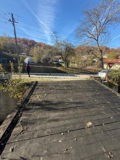 Teren langa pădure 6400mp+casa demolabila-deschidere 35 ml - 21