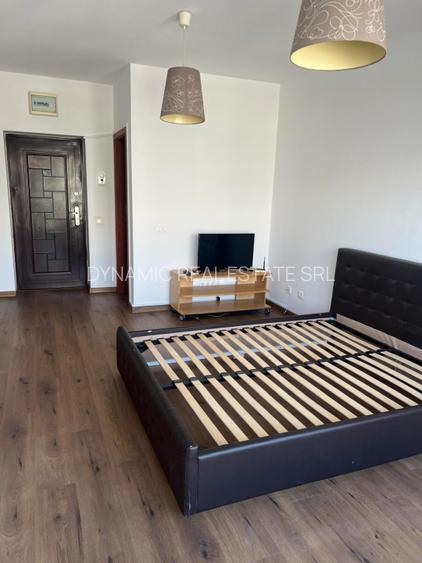 Titan - Rasarit de soare - Metrou - Parcare - Renovat - 2