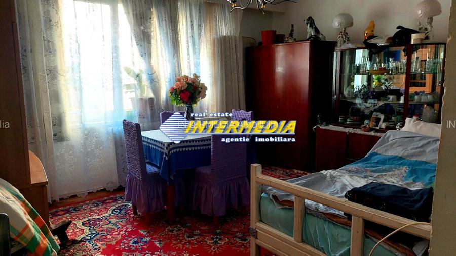 Apartament 2 camere de vanzare Alba Iulia zona Cetate etaj 1 - 6