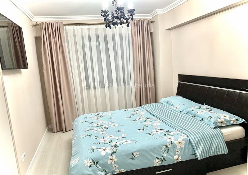 Apartament 3 camere 95 mp. RENOVAT Loc Parcare 2 Balcoane CETATE M-uri View Parc - 12