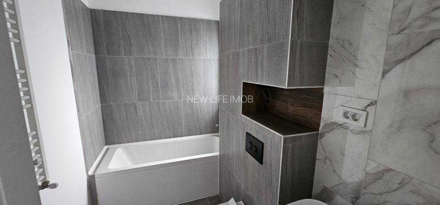 Bloc nou , Apartament de 2 camere , 2 balcoane - 2