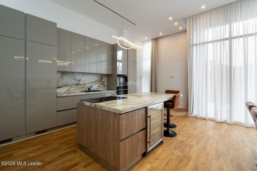 Iancu Nicolae - Vila high-end pe malul lacului, Gradina cu Ponton - 37