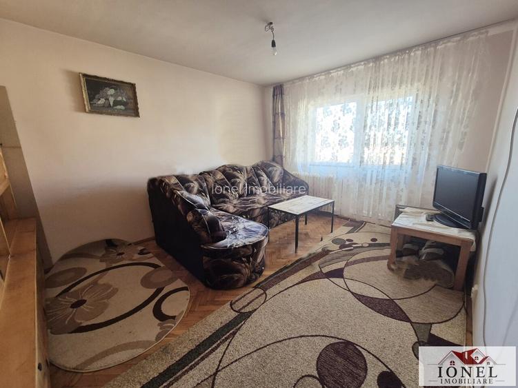Apartament trei camere de vanzare in Cugir - 2
