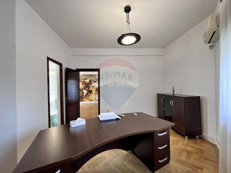 Apartament cu 4 camere nemobilat in P-ta Victoriei langa Orange - 16