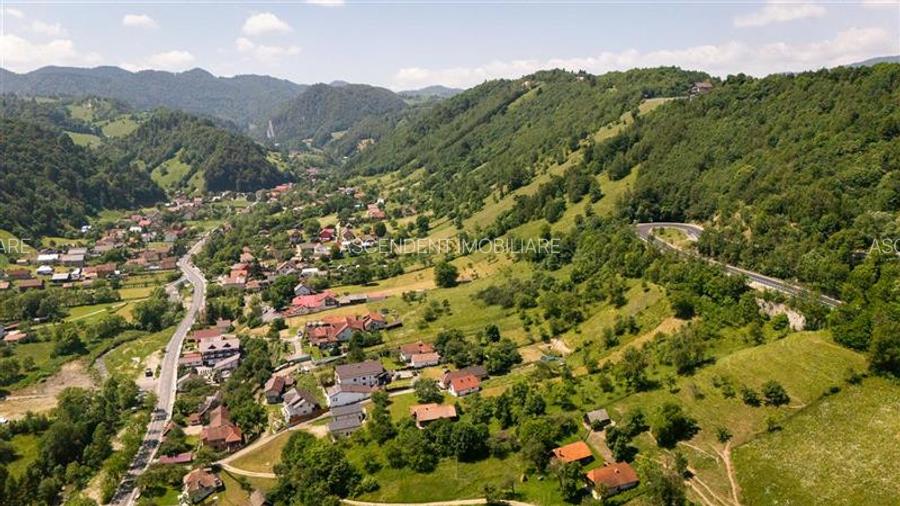 FILM!View superb catre munti,teren pretabil constructie Hotel,4.400 mp, Moieciu - 12