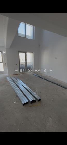 Penthouse de tip duplex! Aproape de metrou! Bloc GATA! - 6