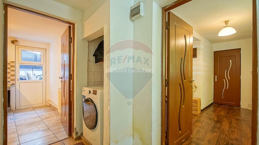 TRAIESTE LA POALELE PADURII!CASA 3 CAMERE APROAPE DE PTR. LUI SOLOMON - 30