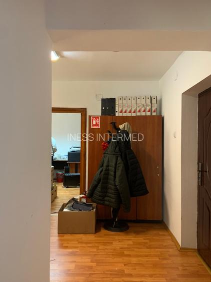 | spatiu in cladire de birouri | 4 camere | Tineretului - Timpuri Noi | - 8