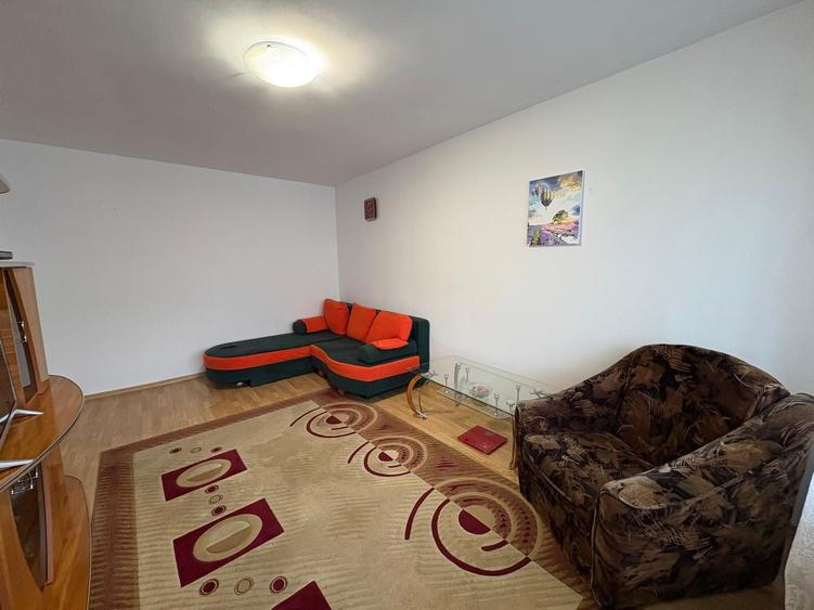 AP. 2 CAMERE P-TA SUDULUI, BLOC REABILITAT, BUCATARIE INCHISA,METROU