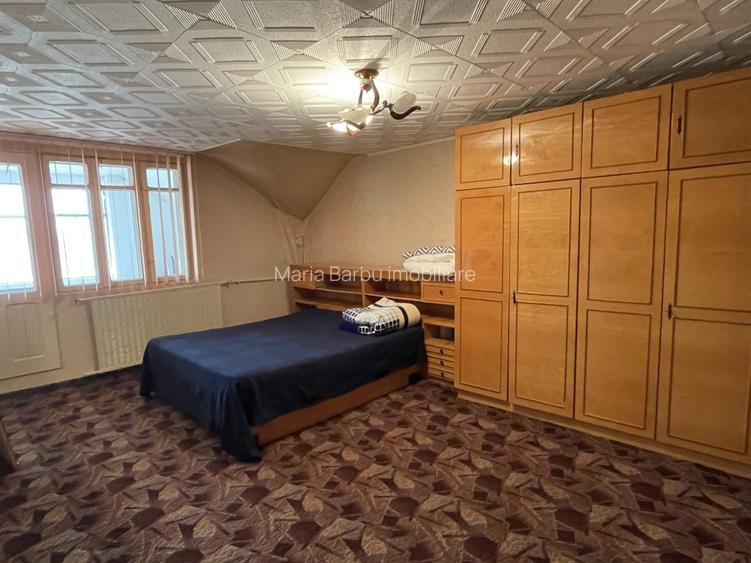 Vila S+P+E, 6 camere, 2 garaje, T=556 mp, zona orasul de jos - 11