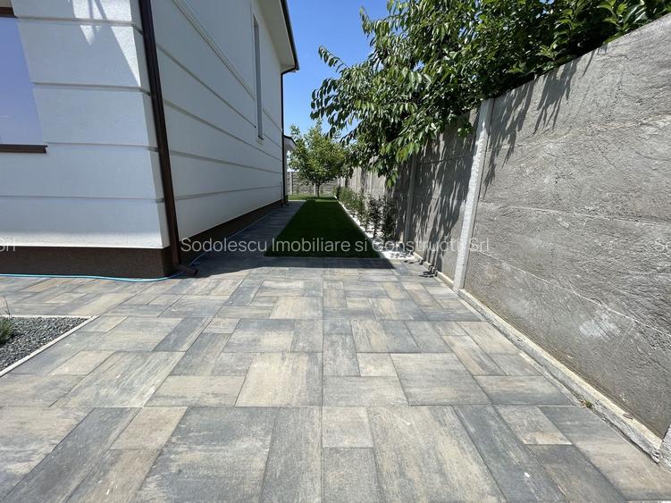 Duplex despartit prin spatiu tehnic - 23