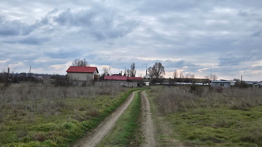 Loc Agigea / Judetul Cta /Teren intravilan 500 mp cu o deschidere stradala 16 ml - 6