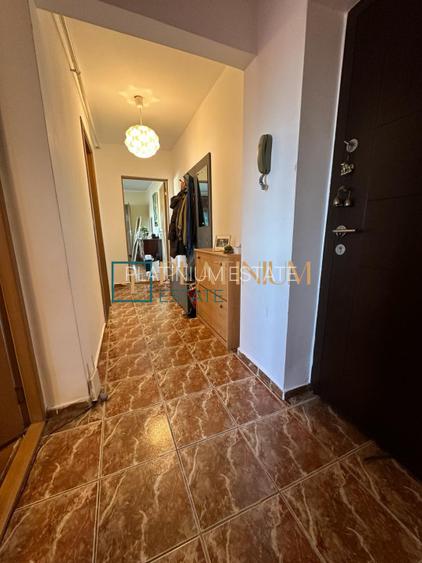 P4072 Apartament cu 3 camere si garaj sub bloc, zona Modern - 6