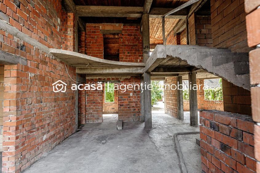 Două case pe Calea Radnei comision 0 - 8