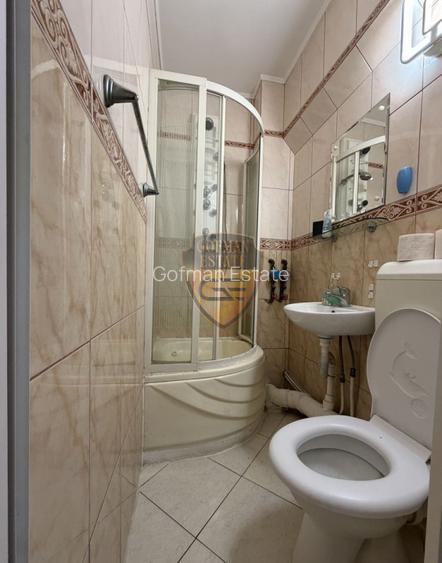 4 camere, 2 bai, zona CET in fata cu scoala si gradinita, etaj 3 / 4, 71 mp, gaz - 5