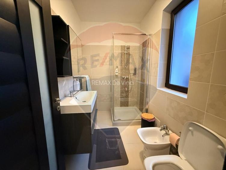 Casă / Vilă cu 4 camere de vânzare in Sanpetru - 4