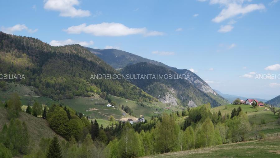 Vanzare hotel in zona superba de munte cu priveliste incredibila din camere - 32