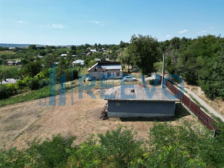 Casă și teren de vânzare în Parincea jud. Bacău. - 8