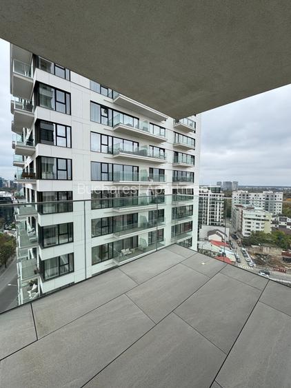 Luxury 1-bedroom apartment//stunning views//One Verdi Park - 12