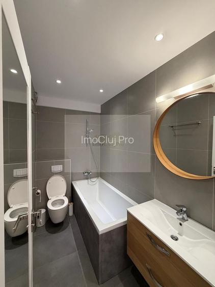 Inchiriere 3 camere -Parcare–View - zona centrală - 9