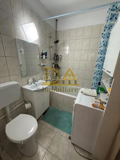 Vanzare apartament 2 camere, et 4/7, 49mp,  Mihalache - 1Mai - Chibrit - 5