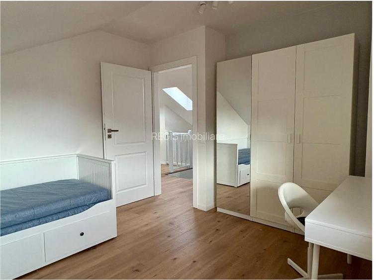 Apartament 4 dormitoare ,la casa Central - 13