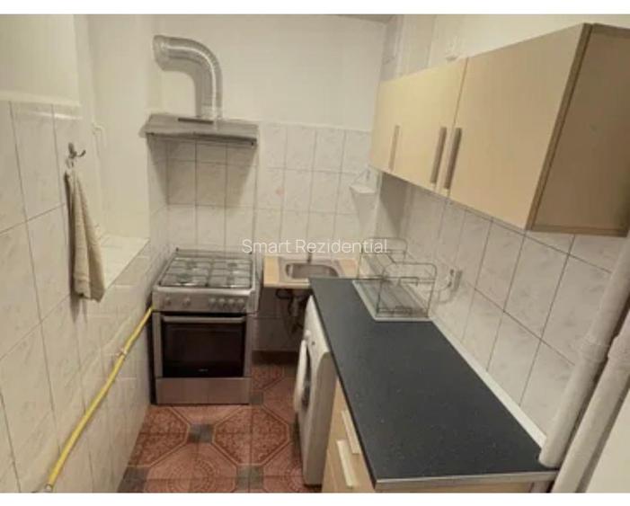 2 camere  decomandate etaj 4/10 - 4