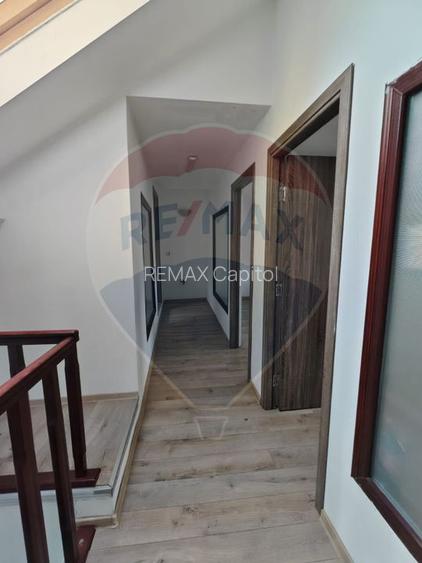 Apartament cu 4 camere de vânzare in zona centrala - 12