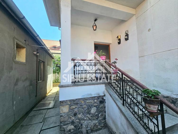 Casa Sibiu central cu spatiu comercial
