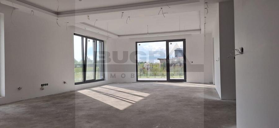 Casa individuala 205 mp, 4 dormitoare, 716 teren, Chinteni