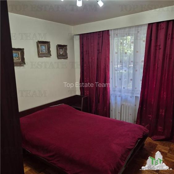 Apartament cu 4 camere renovat complet - 4