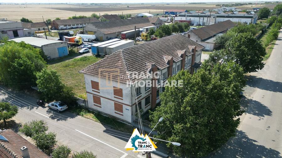 Clădire împunătoare de 540 mp pe 2 nivele în Sânnicolau Mic - 15