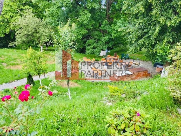 Proprietate premium în Bran – Predeluț - 7 camere - 32