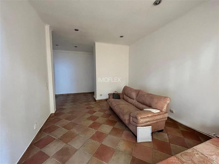 Inchiriez spatiu comercial ultracentral - 2