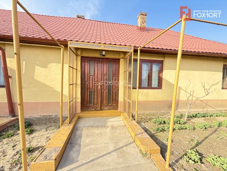 Casa individuala cu 6 camere de vanzare in localitatea Sacalaz, zona Centrala - 2