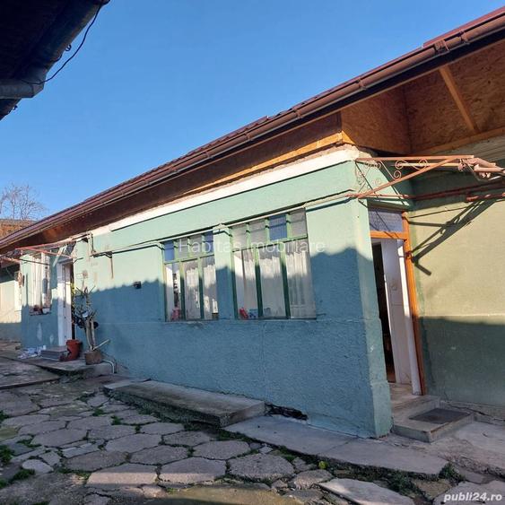 Doua case individuale cu teren total de 2753 mp in Dambul Rotund - 3