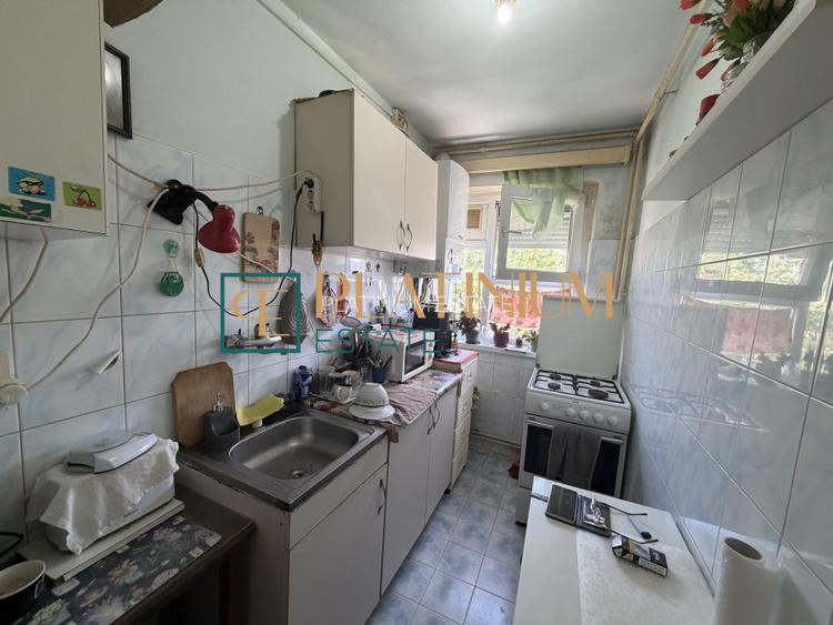 P4924 Apartament 4 camere  zona Dacia, CENTRALA PROPRIE, ETAJ 3 - 5