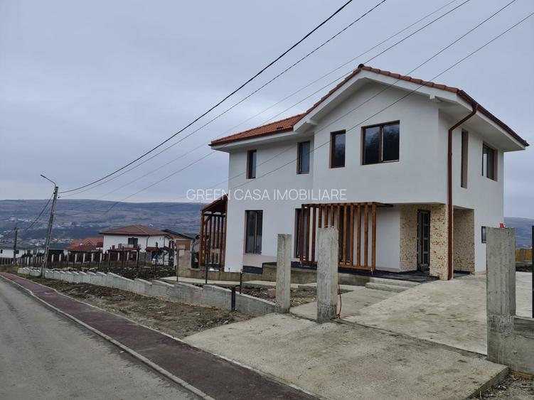 Casă individuală în Chinteni, nouă pe piața - 4