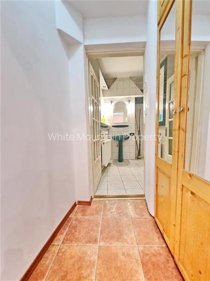 Garsoniera spatioasa de inchiriat in Centrul Istoric al Brasovului - 19