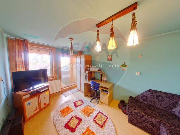 Casă / Vilă cu 16 camere de vânzare în zona Bobâlna - 21