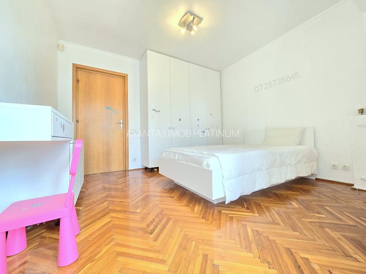 Metrou Piata Unirii - Coposu - Sfanta Vineri, bloc 1990 - 11