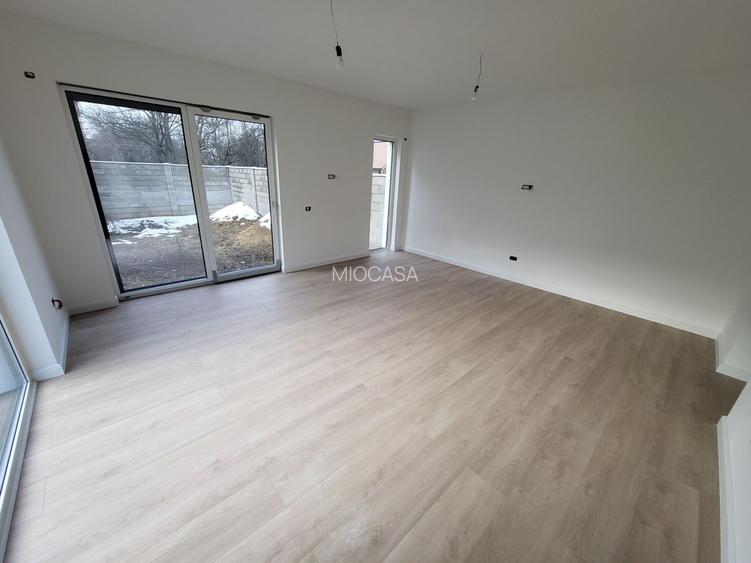 Comision 0%. Langa Iulius Mall. Zid despartitor dublu. Finisaje premium - 2