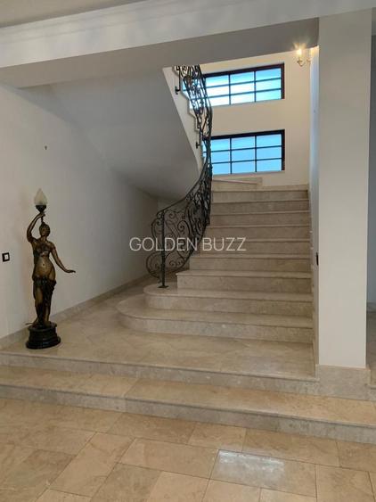 Vilă Individuala spațioasă | Locație premium - 4