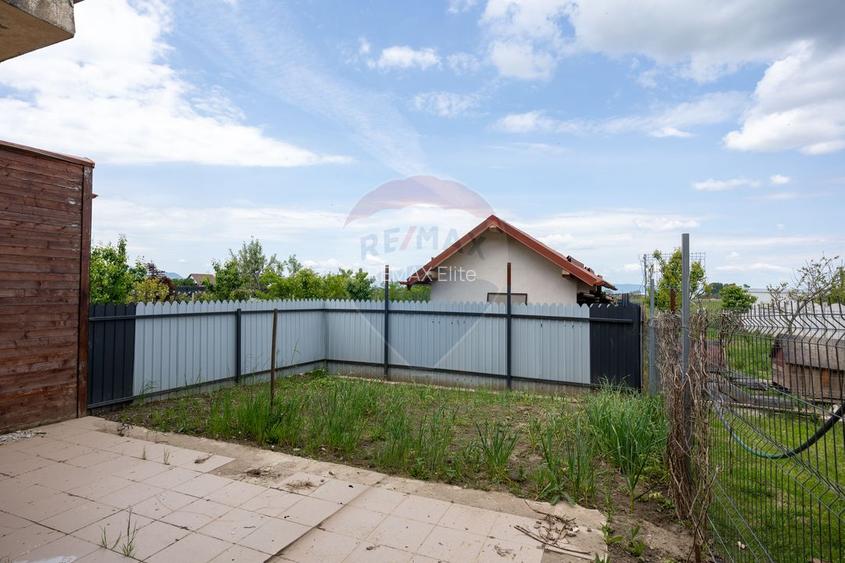 Casă înșiruită la cheie de vânzare în Sânpetru - 8