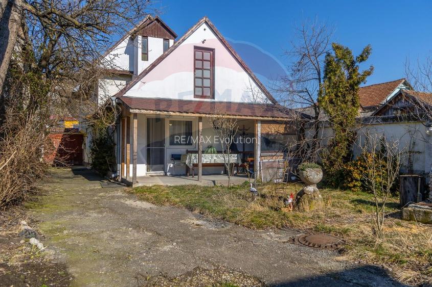 Refugiu în inima Transilvaniei – Casă săsească cu 5 camere în Rupea - 27